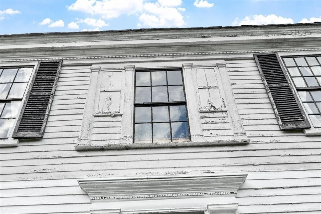 Photo of 488 S Main St