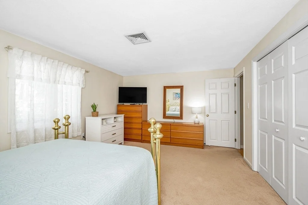 Photo of 66 Colburn Road