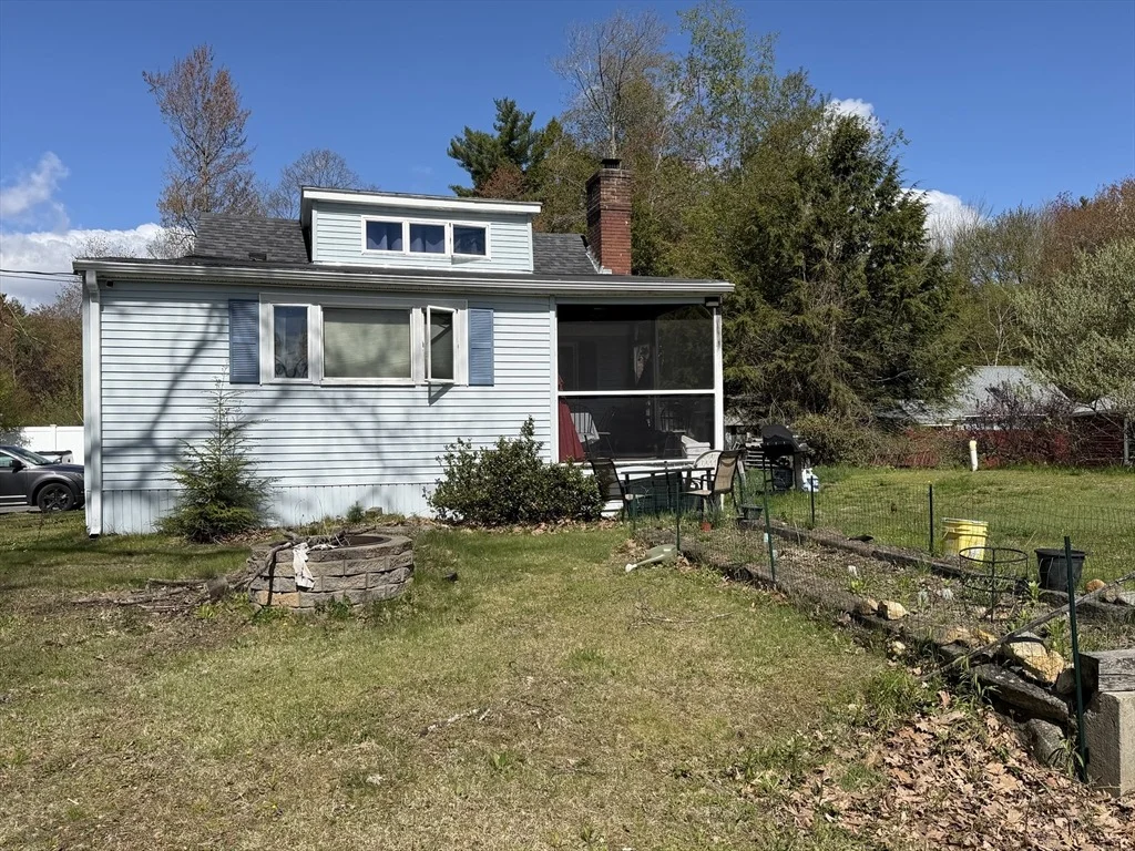 Photo of 51 Shore Dr