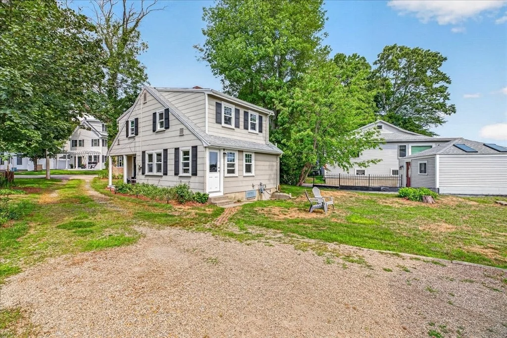 Photo of 72 Bonnie Brier Cir