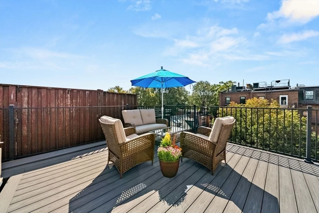 Photo of Unit 2 at 20 Dwight St