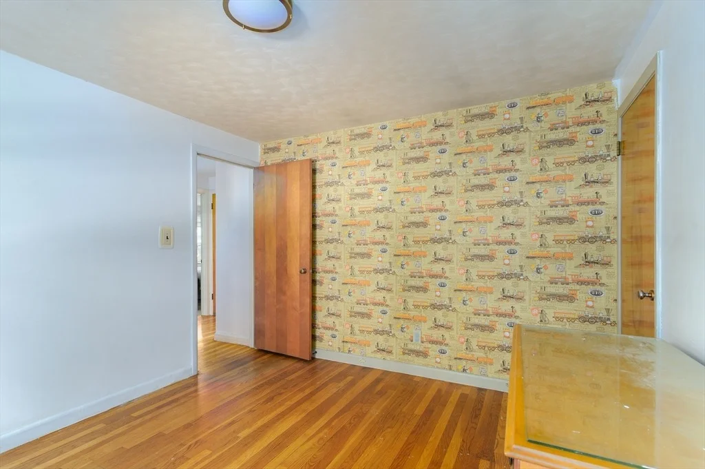 Photo of 93 Longmeadow Ave
