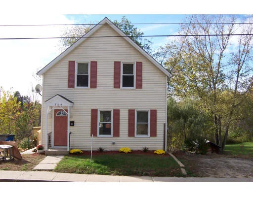 Photo of 589 Cottage St