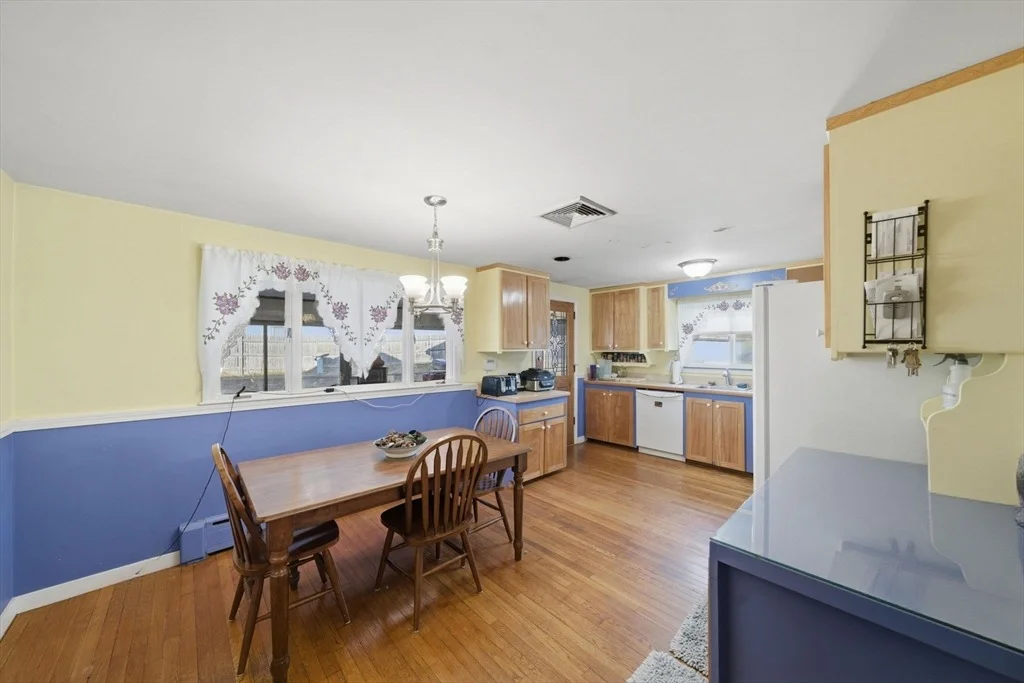 Photo of 767 Riverside Dr