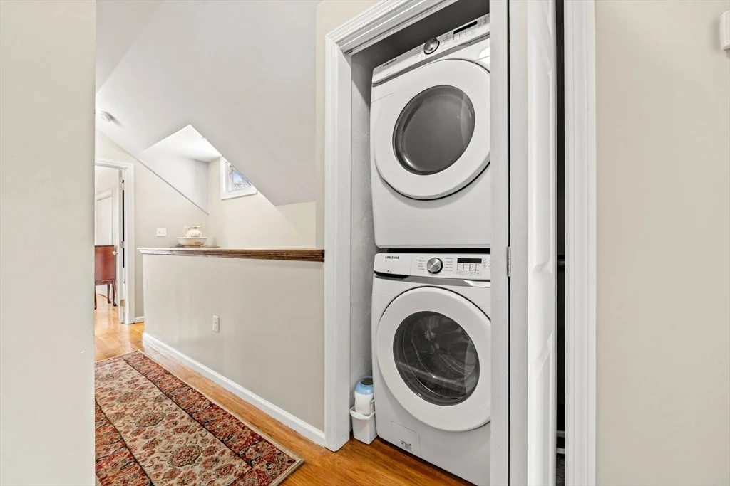 Photo of 15 Beacon St