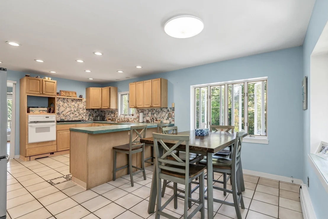 Photo of 26 Dwight Rd