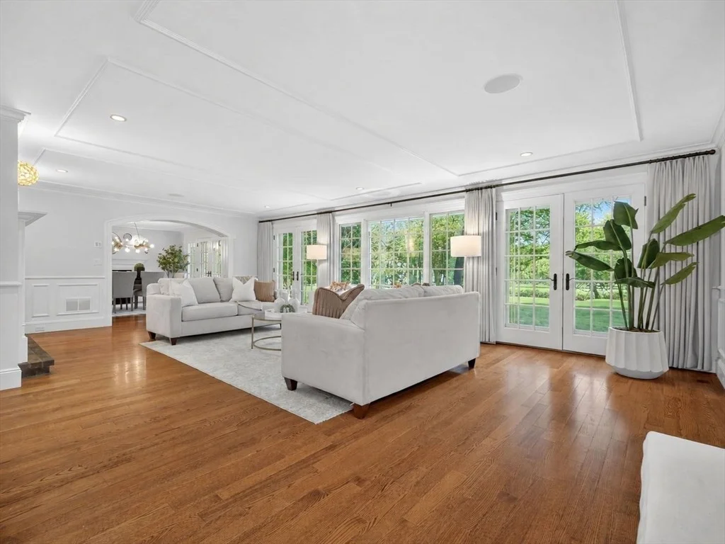 Photo of 12 Winding River Cir