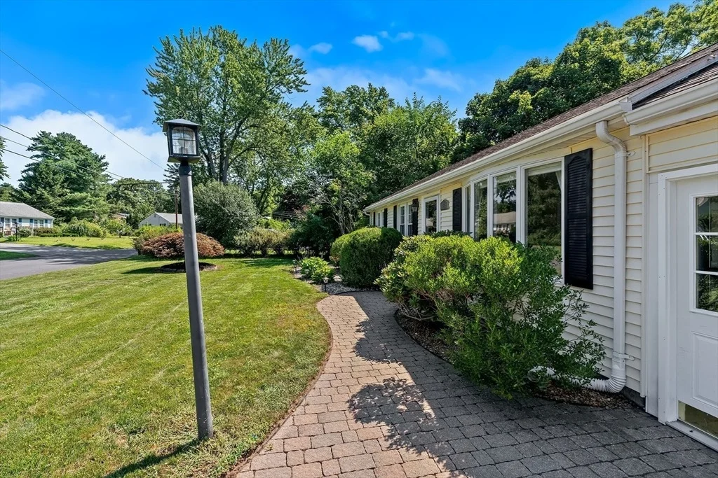 Photo of 14 Sunset Drive