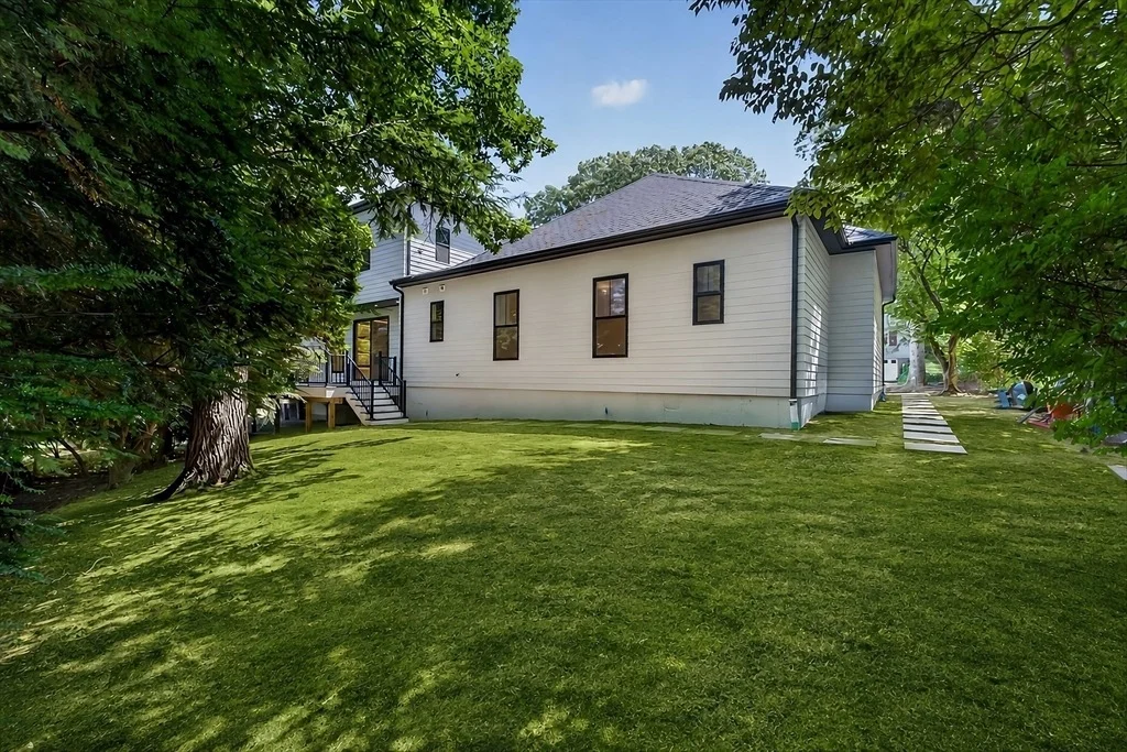 Photo of 23 Lantern Ln