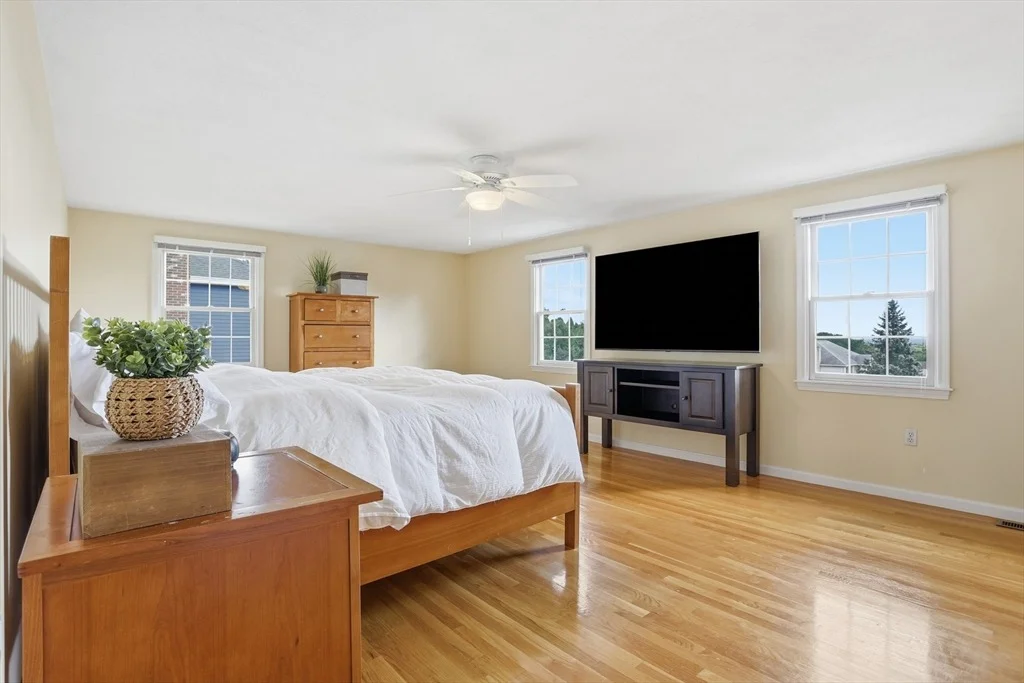 Photo of 44 Raffaele Drive