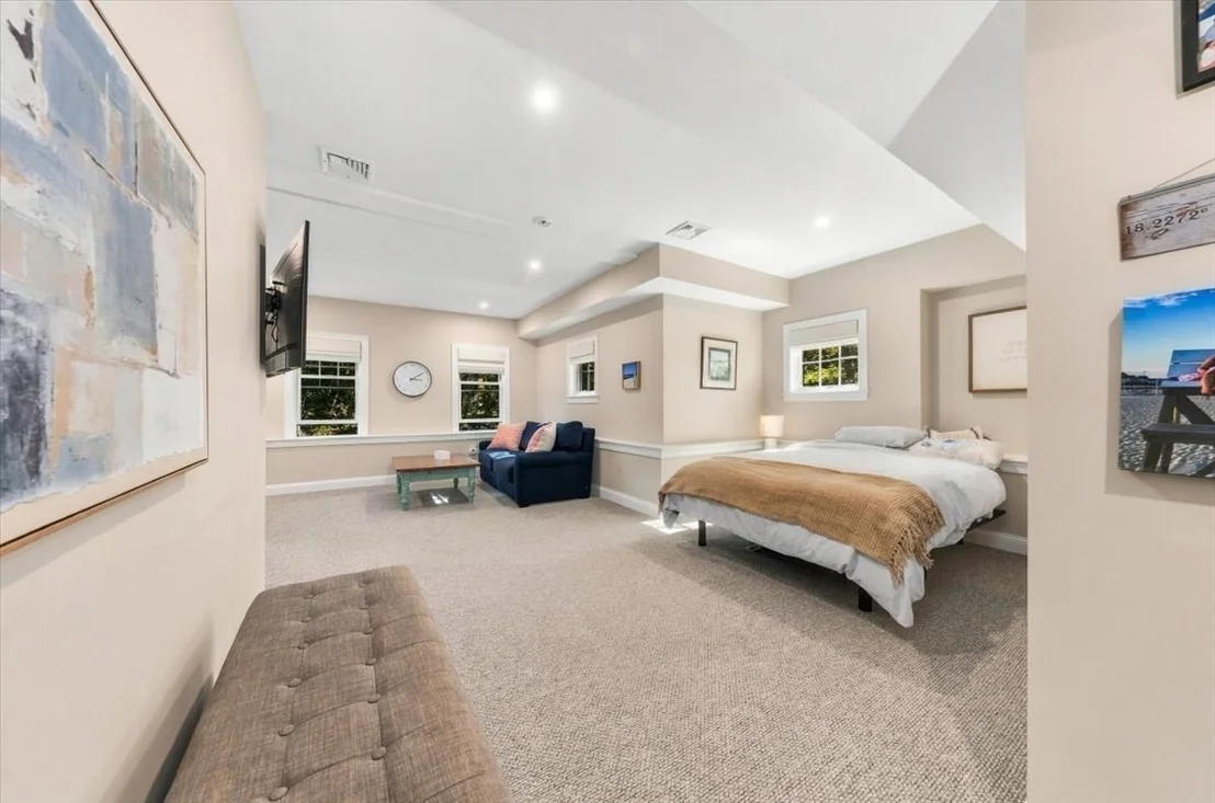 Photo of 16 Hayes Rd.