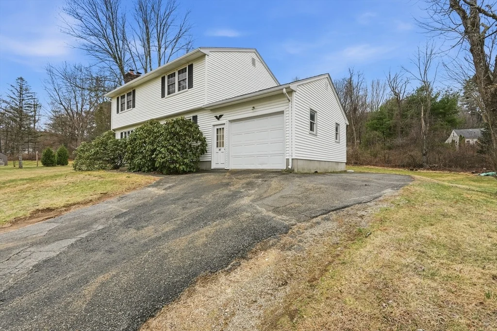 Photo of 82 Stagecoach Rd