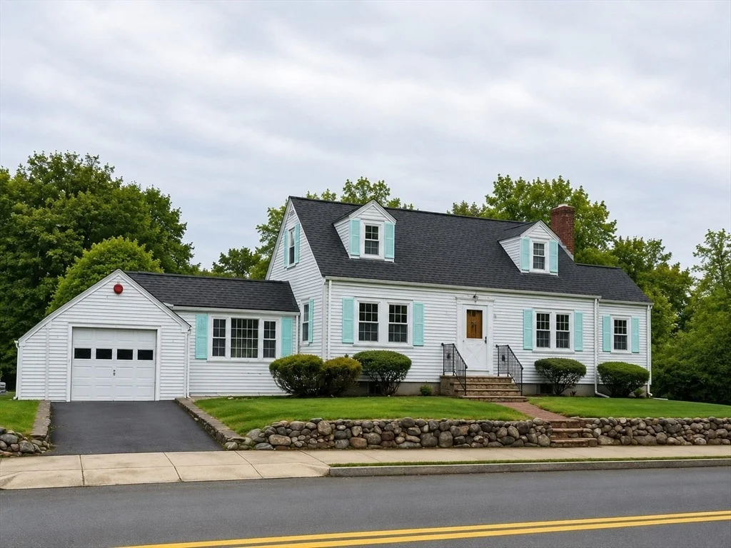 Photo of 63 Oak St
