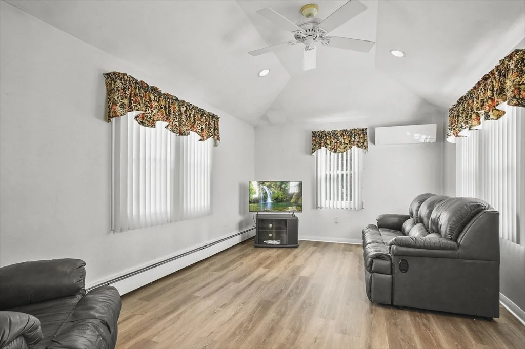 Photo of 6 Bernard Road