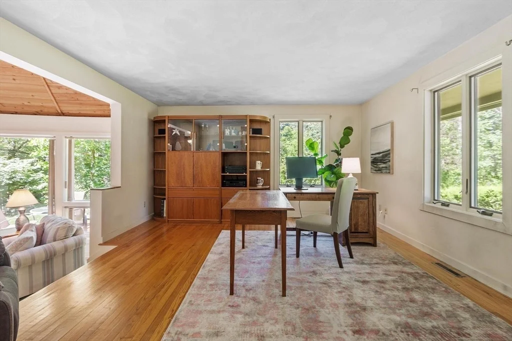 Photo of 78 Carroll Dr