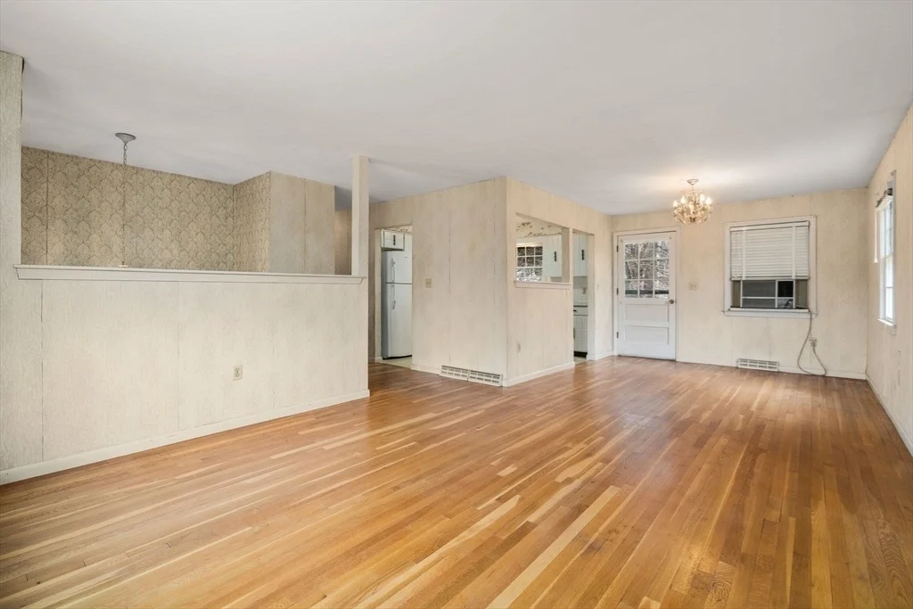 Photo of 2 Simpson Dr