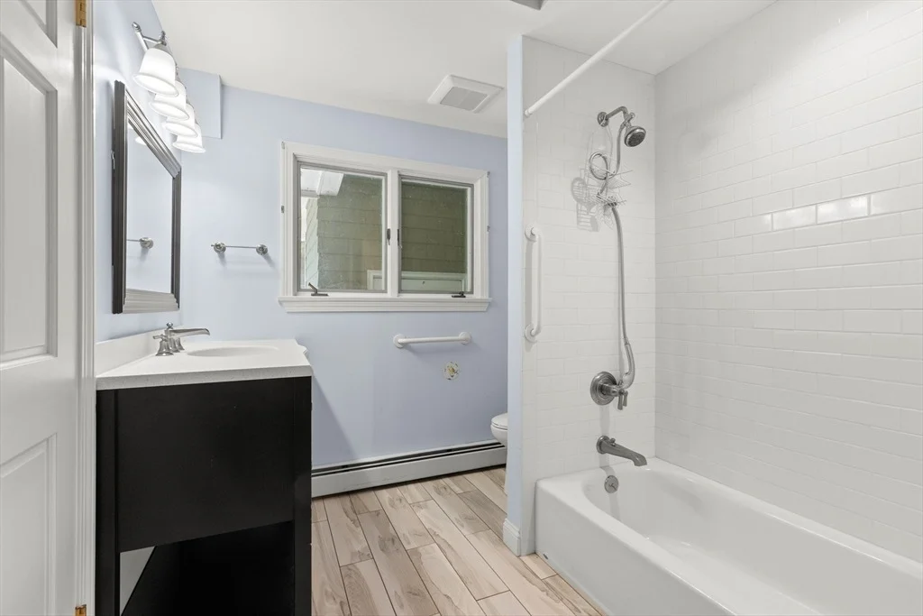 Photo of 118 Echo Cove Road