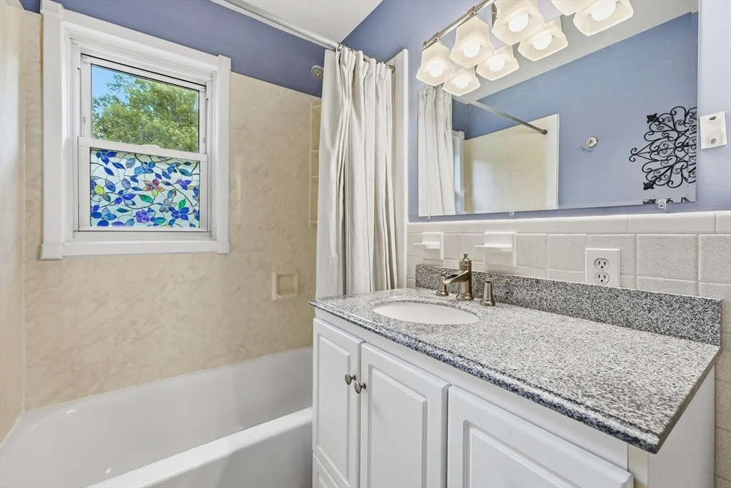 Photo of Unit D at 90 Colonial Circle