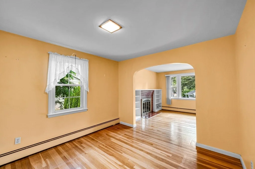 Photo of 116 Longmeadow Ave