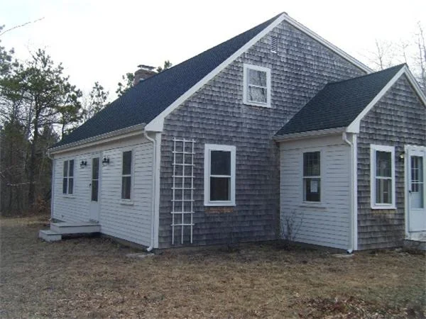 Photo of 12 Kings Row