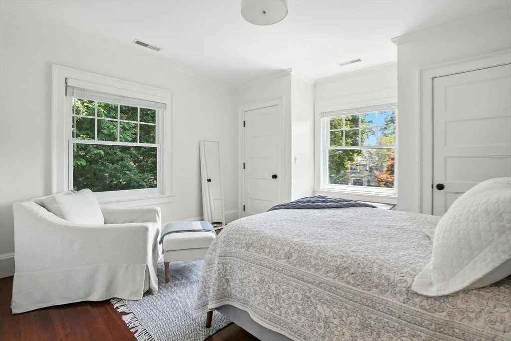 Photo of 15 Winthrop Road