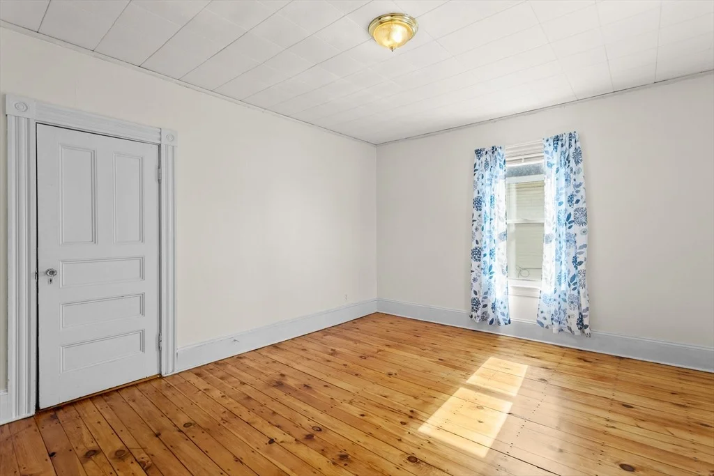 Photo of 6 Barker St