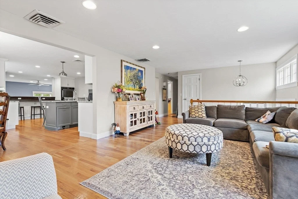 Photo of 145 Meadowbrook Rd