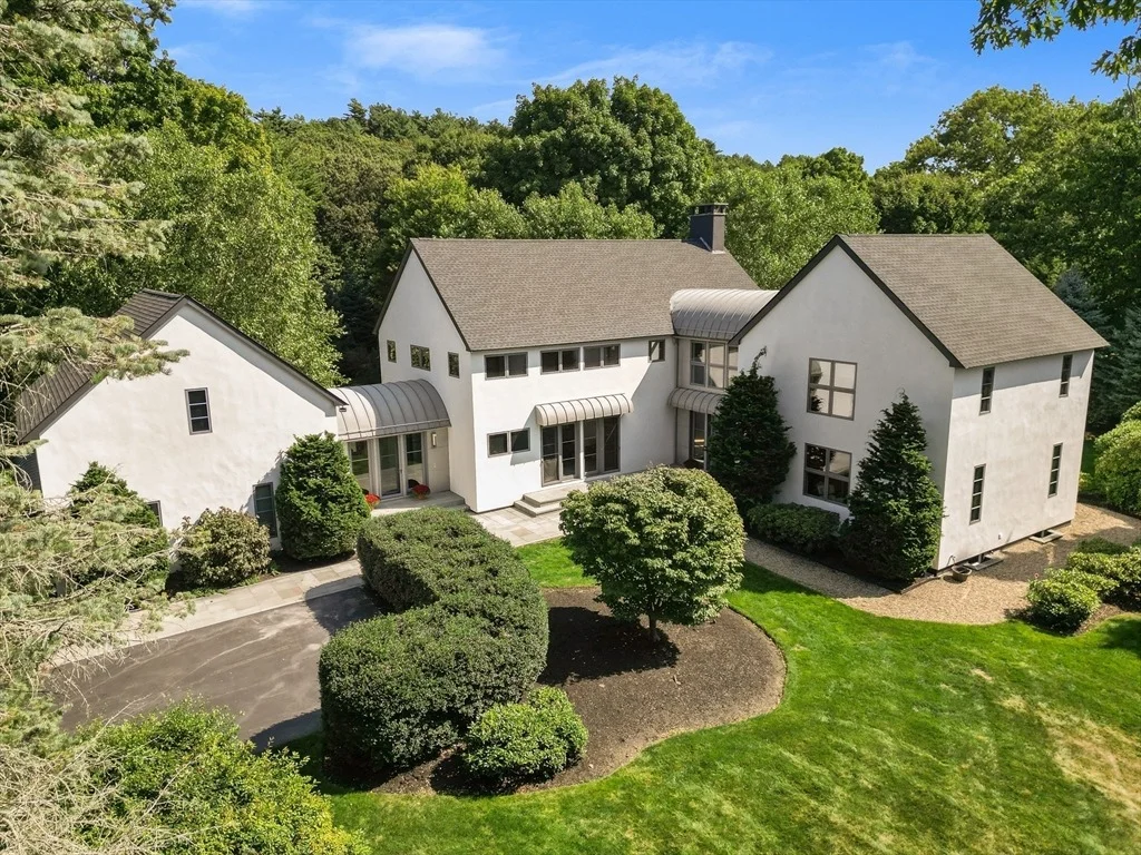 Photo of 130 Meyer Rd
