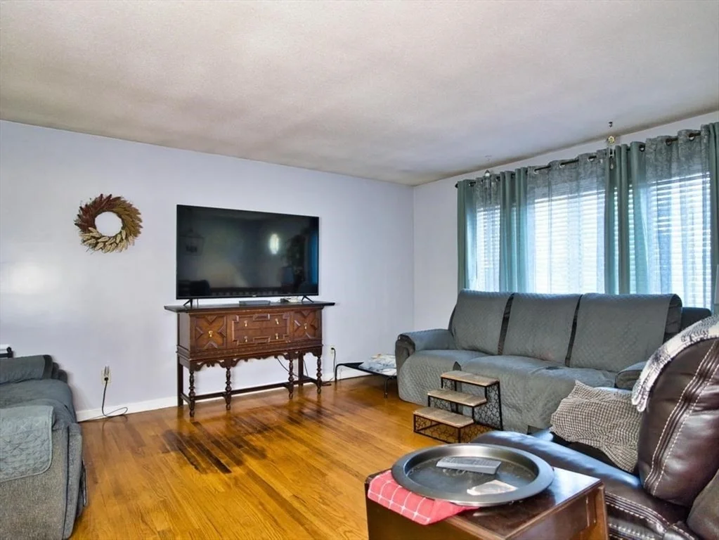 Photo of 555 Harbor View Blvd
