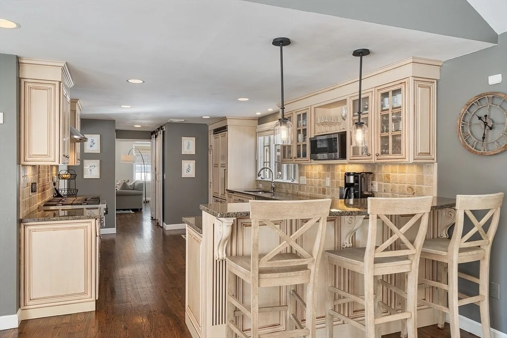 Photo of 40 Meadowbrook Road