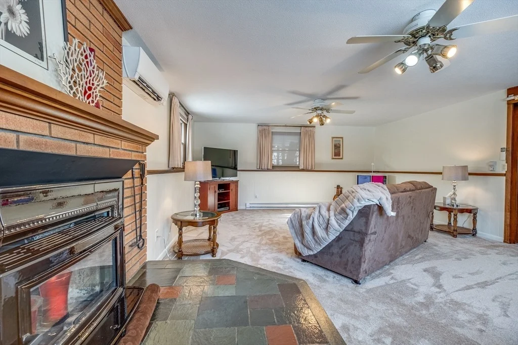 Photo of 697 Florence Road