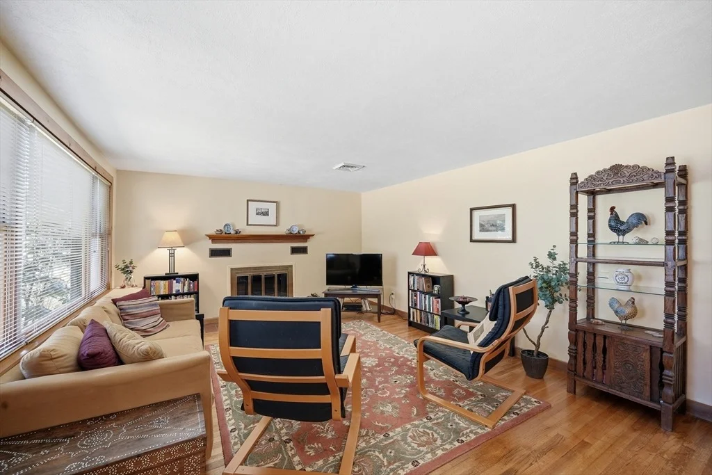 Photo of 12 Ranch Avenue