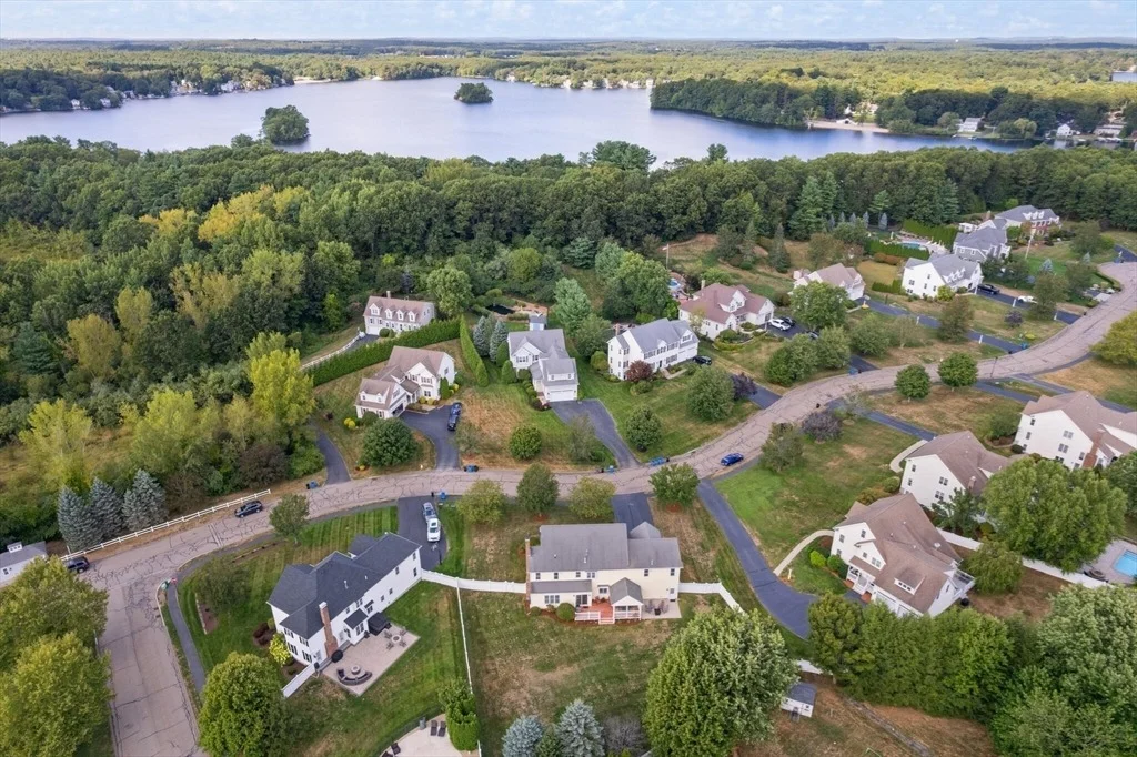Photo of 100 Pokanoket Path