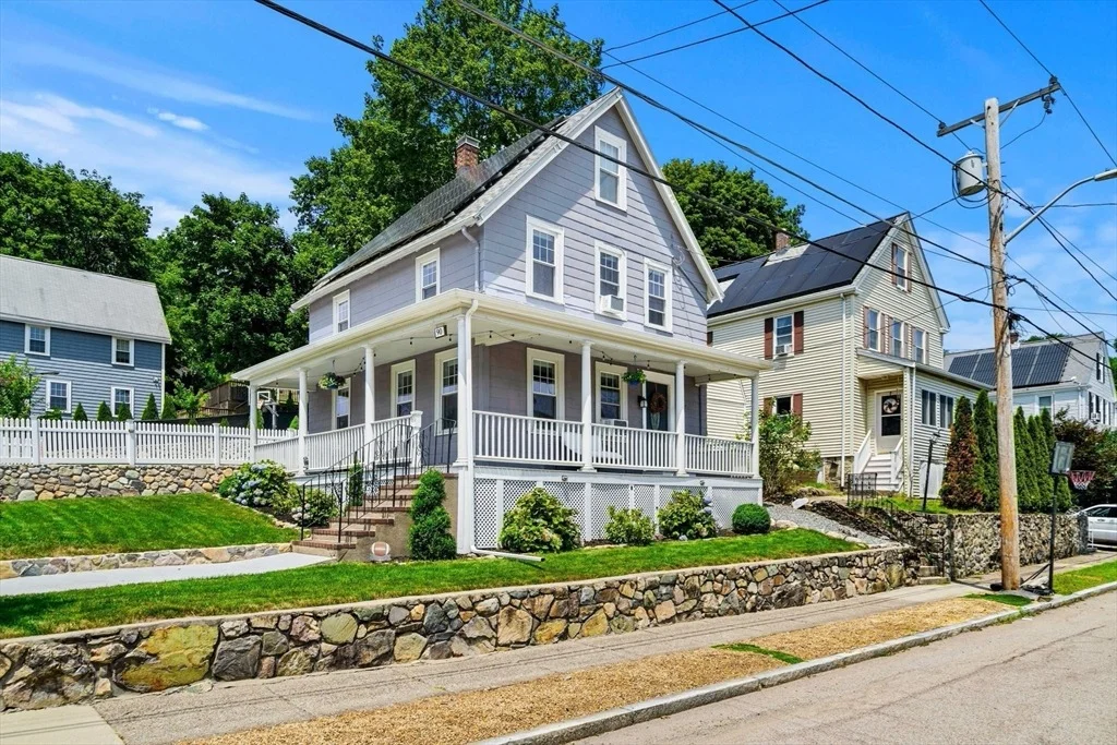 Photo of 90 Forest St