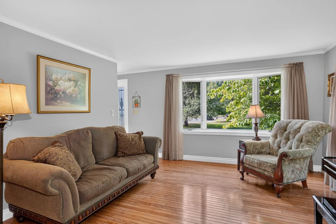 Photo of 5 Carruth Dr
