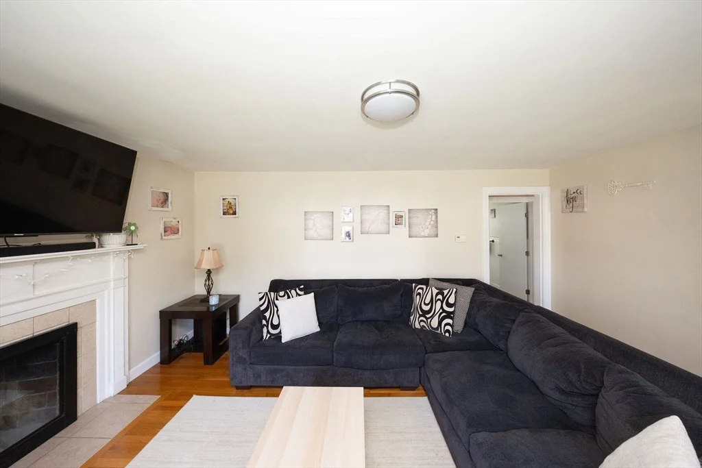 Photo of 37 Maple St