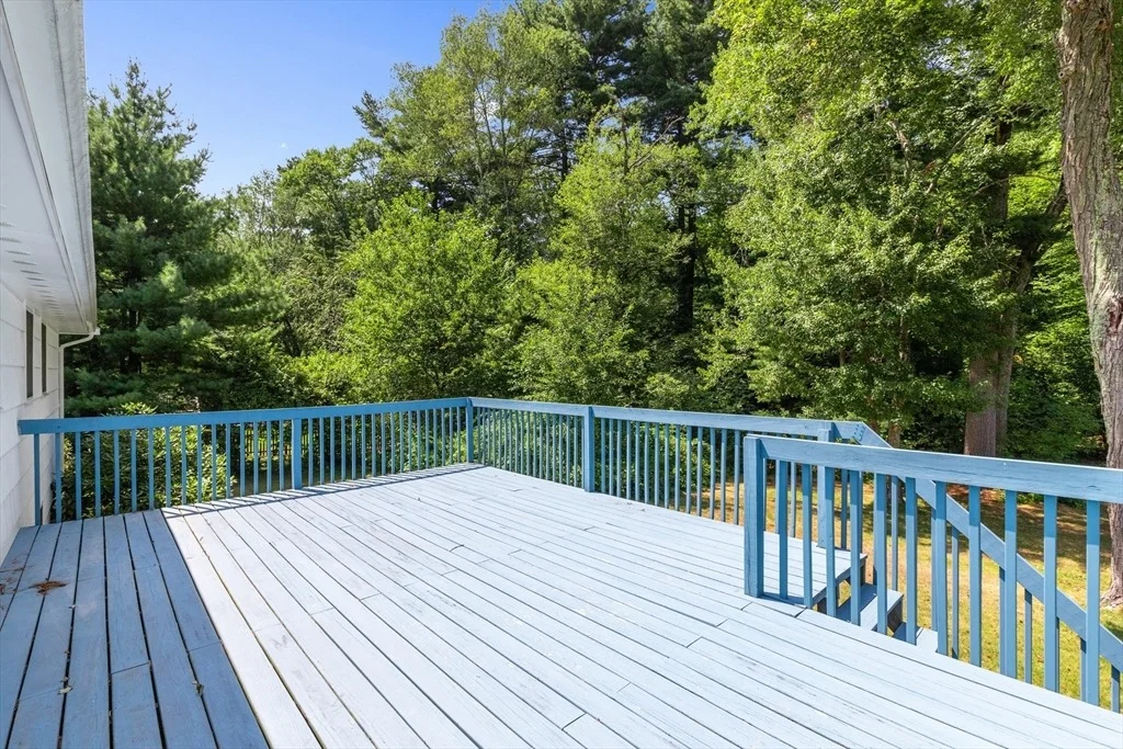 Photo of 40 Crystal Cir