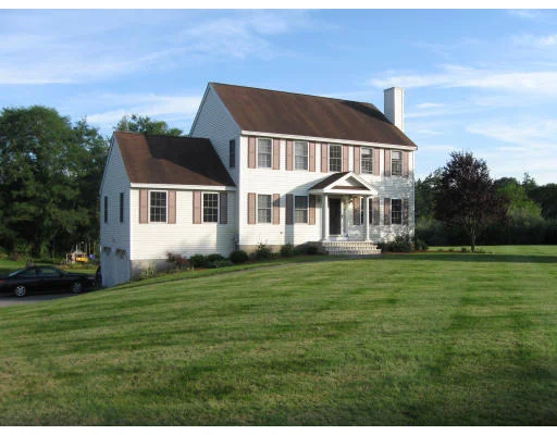 Photo of 8 Brookview Circle