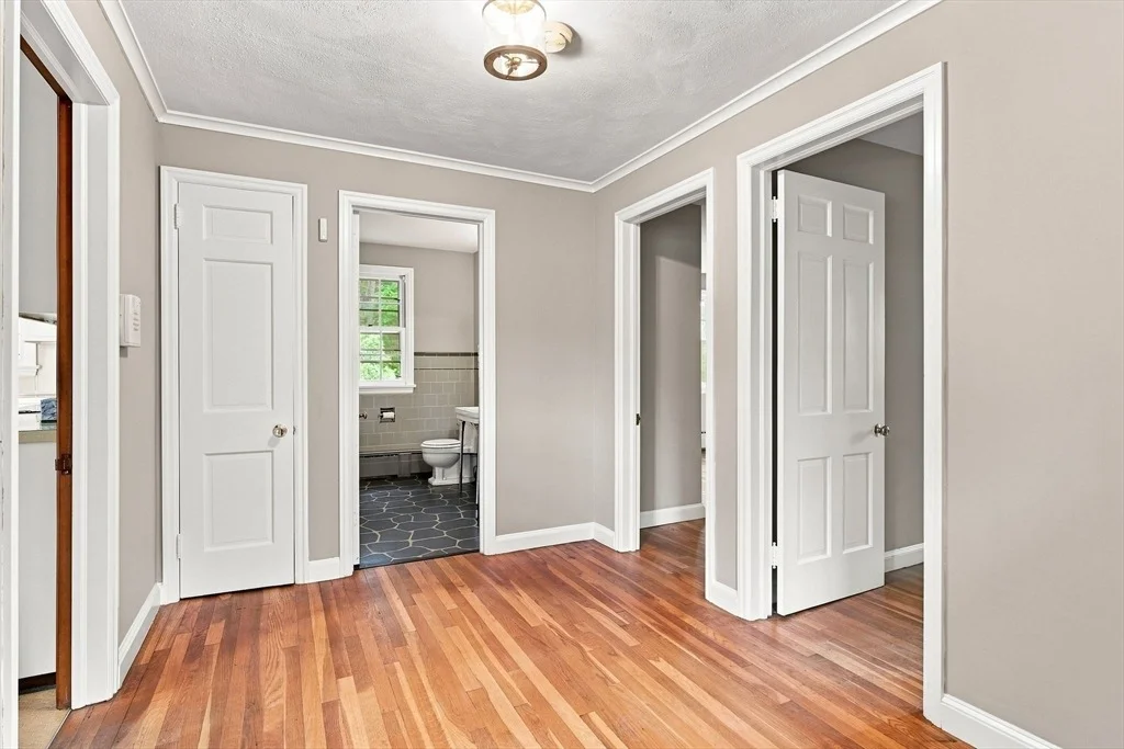 Photo of 92 Oak Hollow Rd