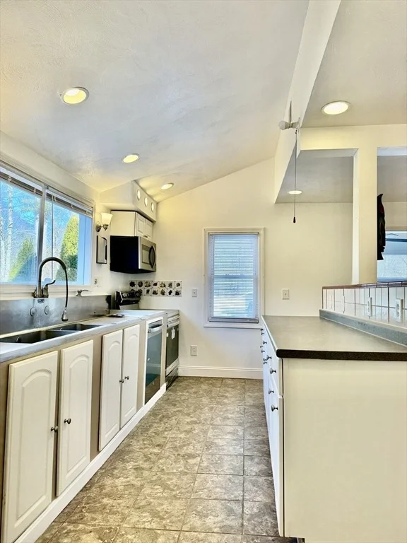 Photo of 109 Forest Rd