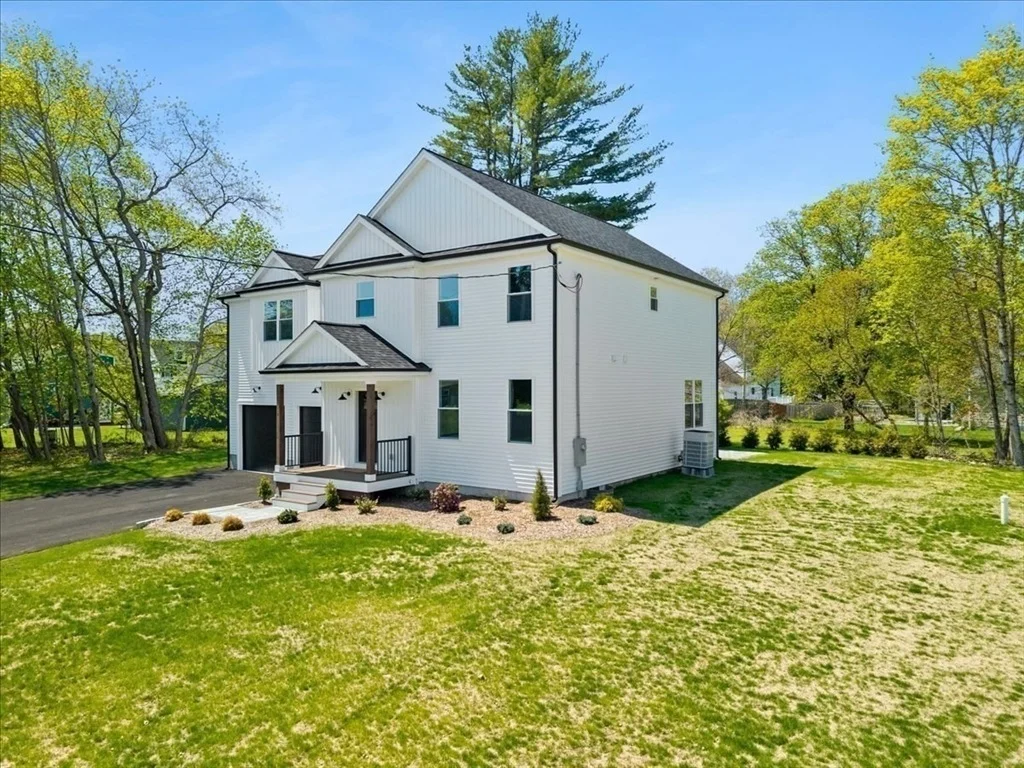 Photo of 2 Valley Run Dr