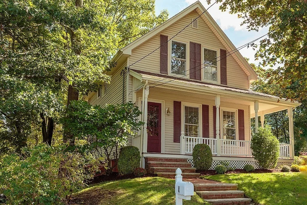 Photo of 4 Highland Ave
