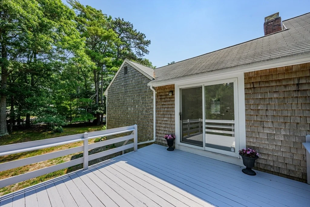 Photo of 295 Westwind Cir