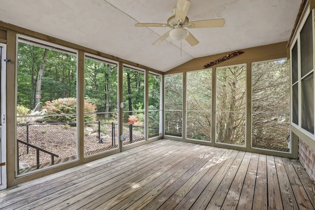 Photo of 9 Beachwood Dr.
