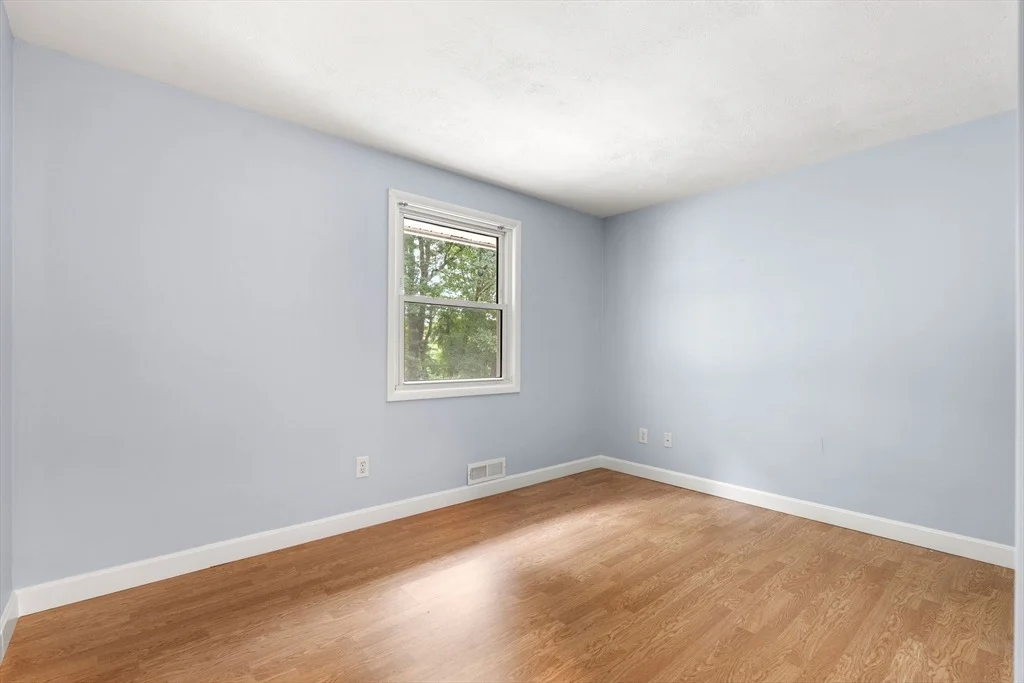 Photo of 25 Glen Drive