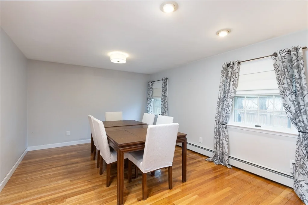 Photo of 4 Briarcliff Ln