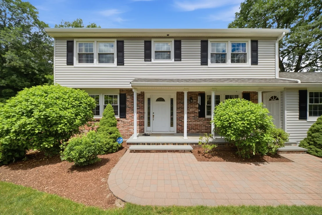 Photo of 9 Sparhawk Dr.
