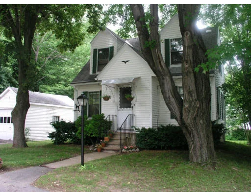 Photo of 255R Sherman Street