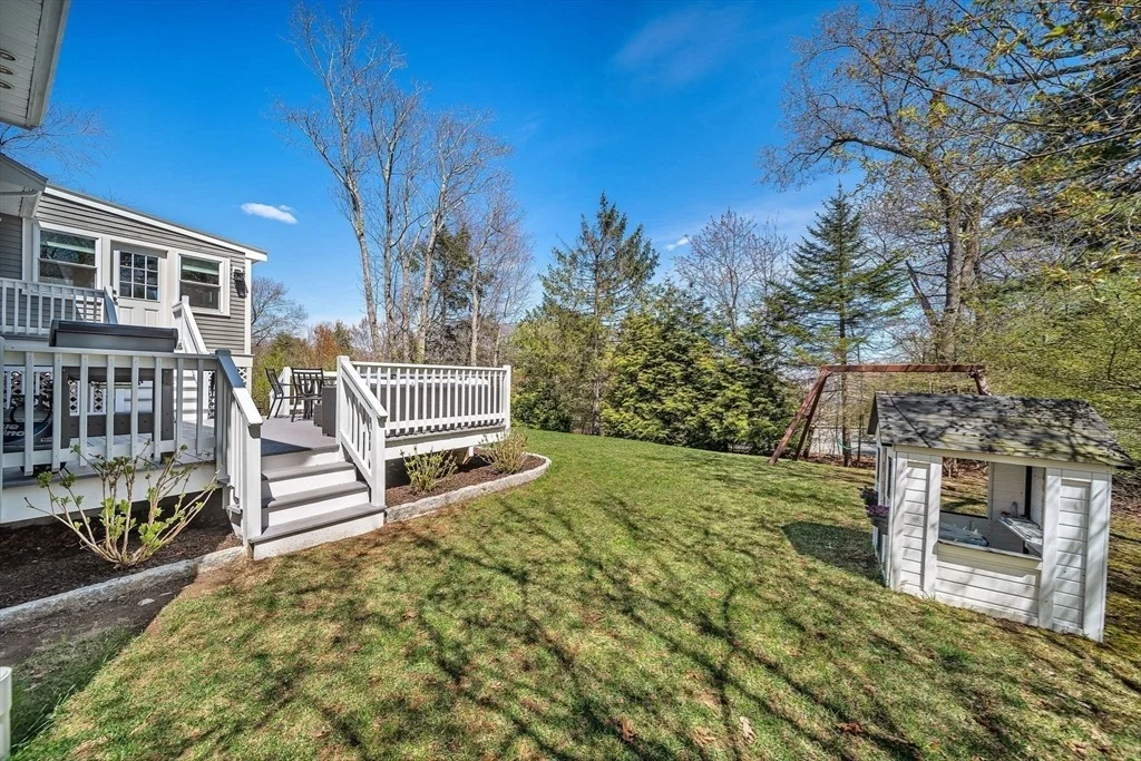 Photo of 72 Oakcrest Rd
