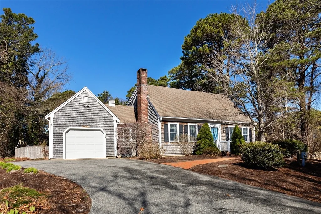 Photo of 120 Stonehenge Dr